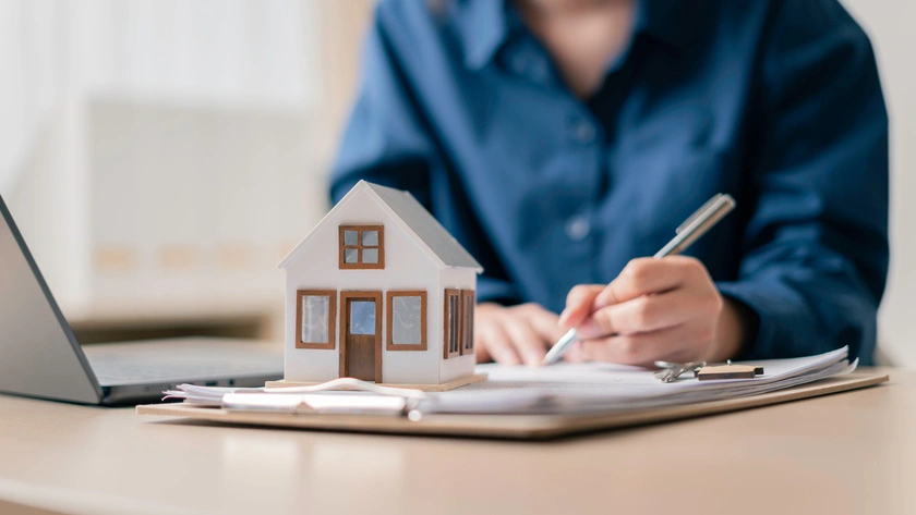 Δάνειο για σπίτι: Συμφέρει ή όχι; Ο απόλυτος οδηγός